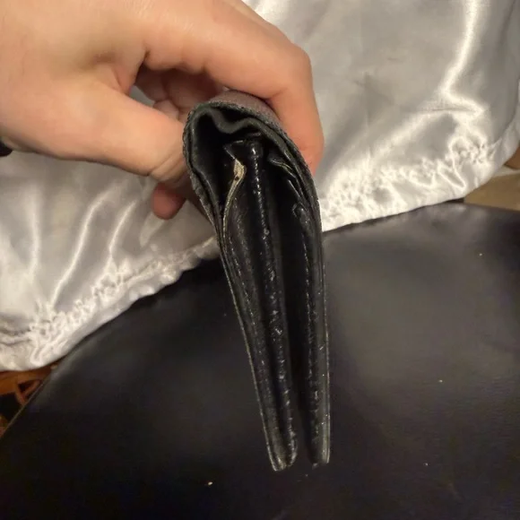 Graphite LV Damier Long Wallet - Picture 8 of 10